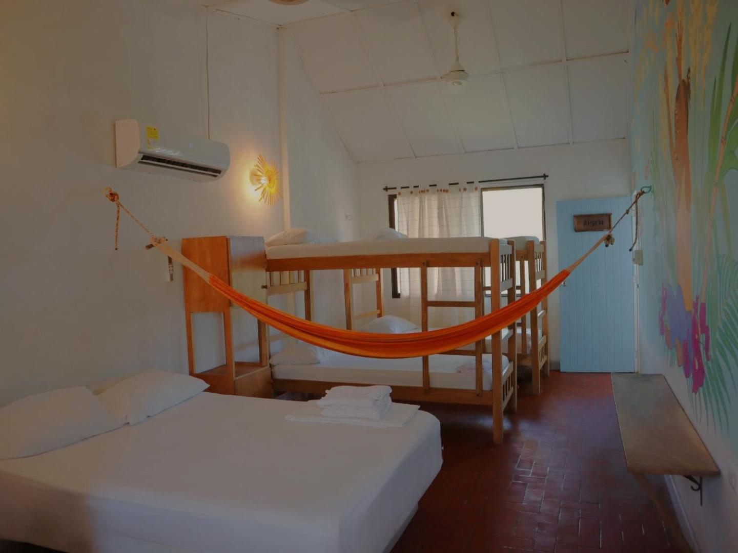 Mar Amar Casa De Playa Hotel Covenas Ngoại thất bức ảnh